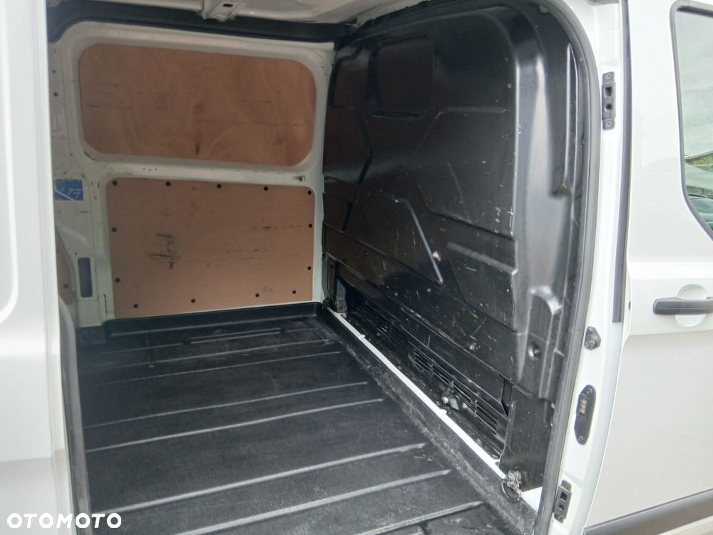 Ford TRANSIT CUSTOM - 36