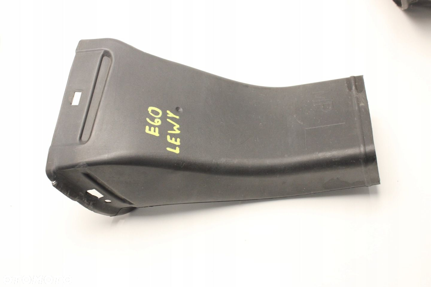 BMW E60 E61 WLOT KIEROWNICA KANAŁ POWIETRZA HAMULCA PRAWY 51117896588 - 2
