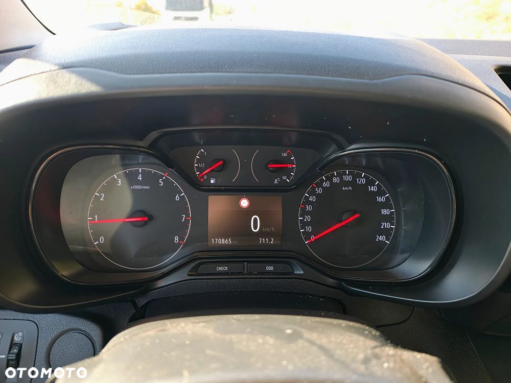 Opel Combo 1.2 Turbo Edition Plus S&S N1 - 34