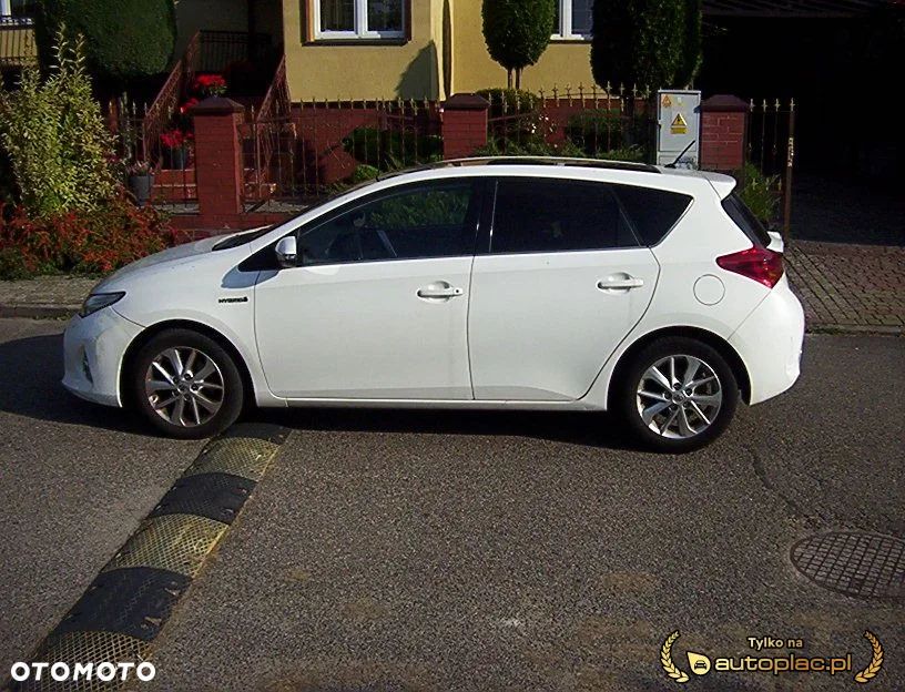 Toyota Auris - 12