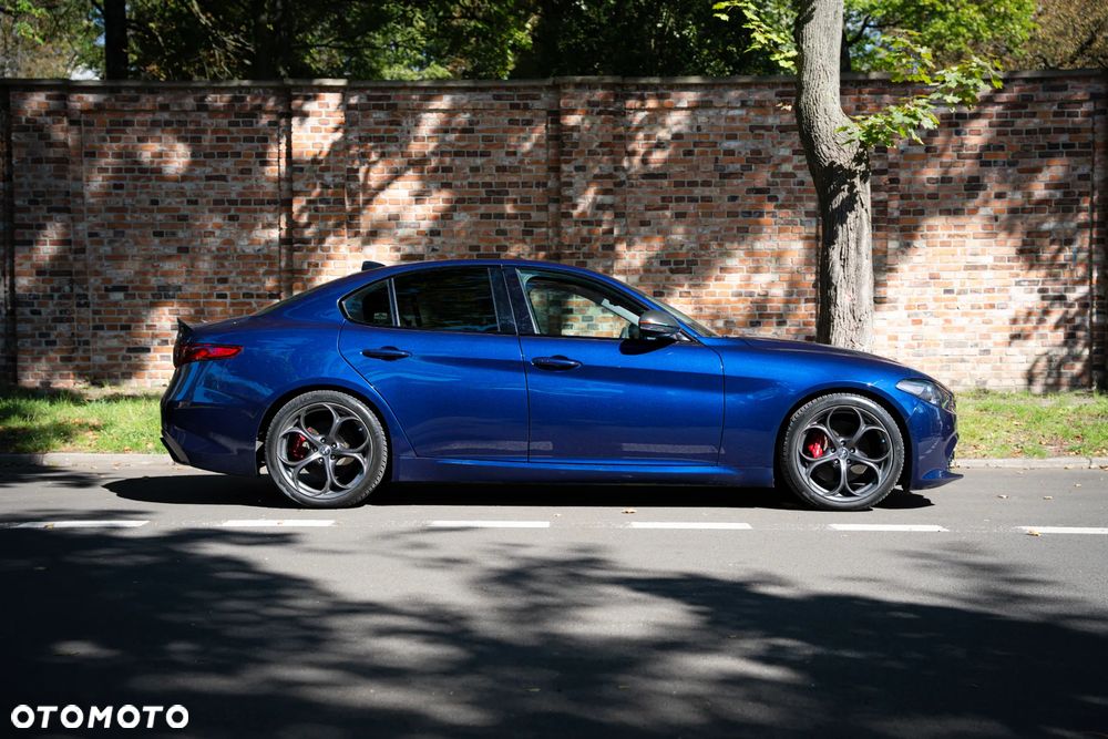 Alfa Romeo Giulia 2.0 Turbo 16V AT8 Veloce Ti - 21