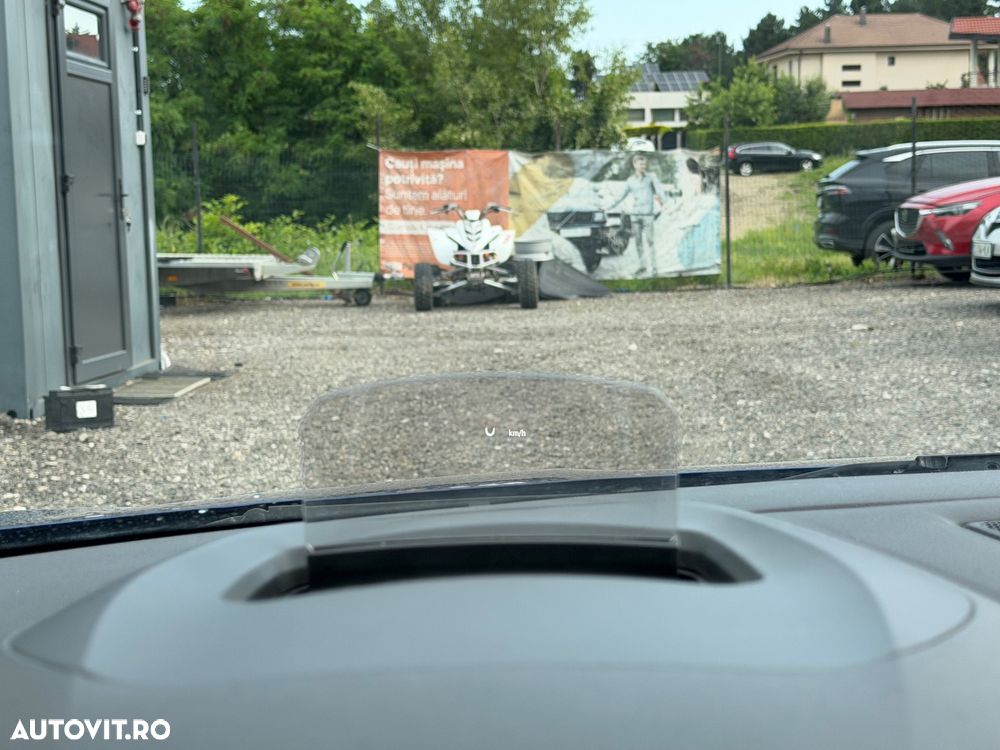Renault Megane ENERGY TCe 205 EDC GT - 40
