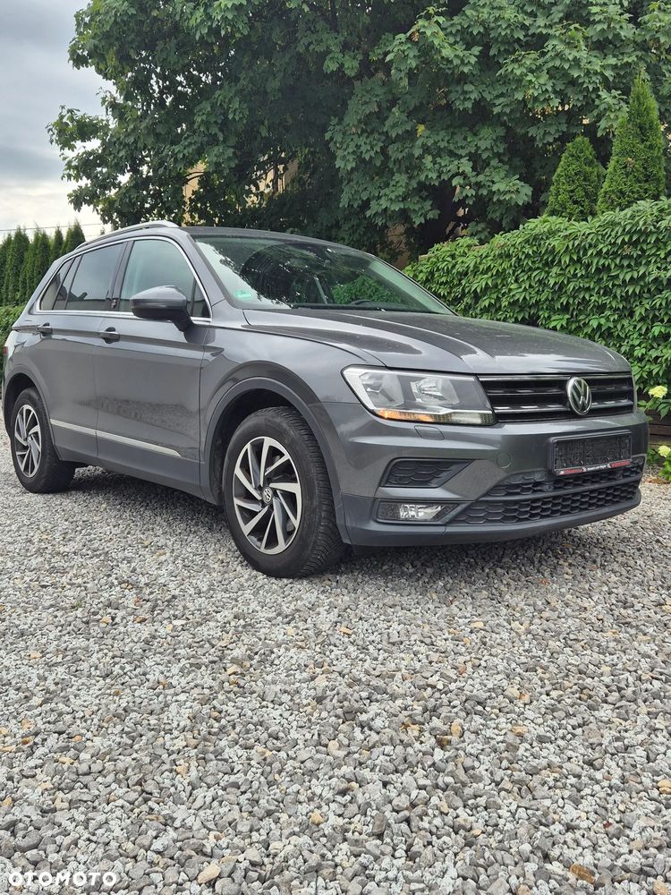 Volkswagen Tiguan - 2
