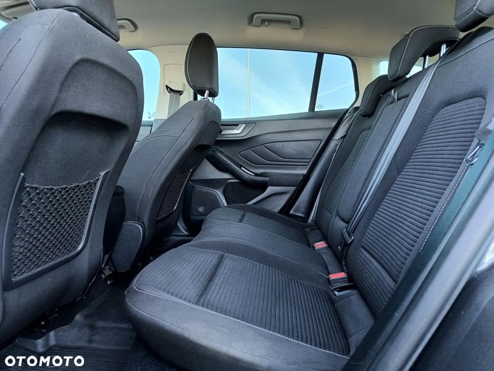 Ford Focus 1.0 EcoBoost Titanium - 16