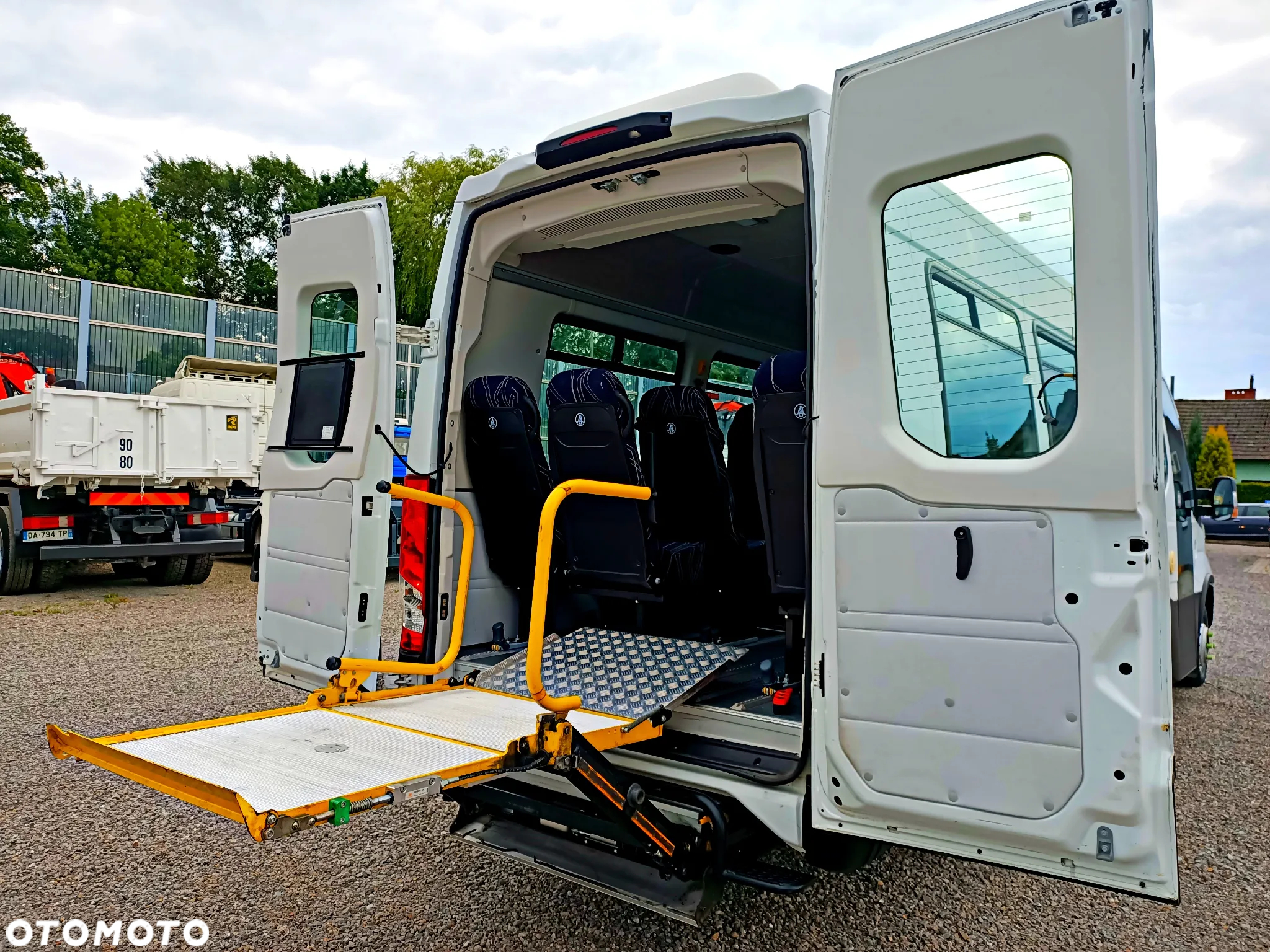 Iveco Daily Line 60C17 24 Osobowy - 10