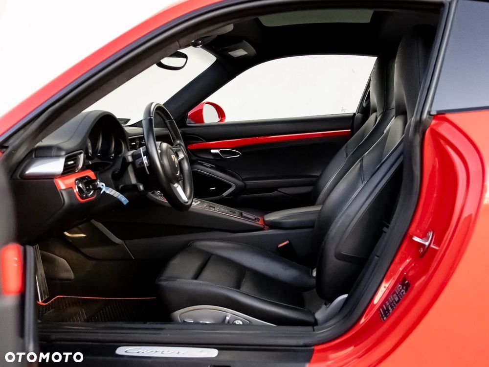 Porsche 911 Carrera S PDK - 24