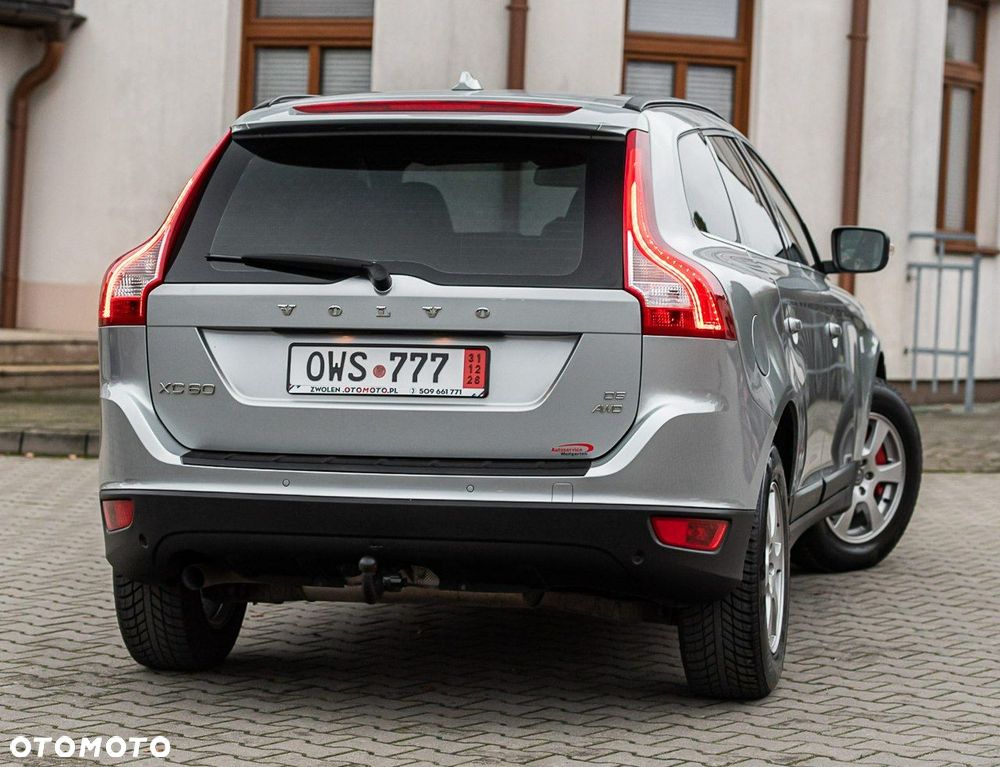 Volvo XC 60 D5 AWD Momentum - 3