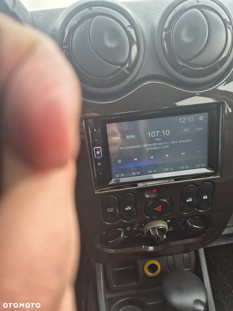 Dacia Duster 1.5 dCi Laureate - 4