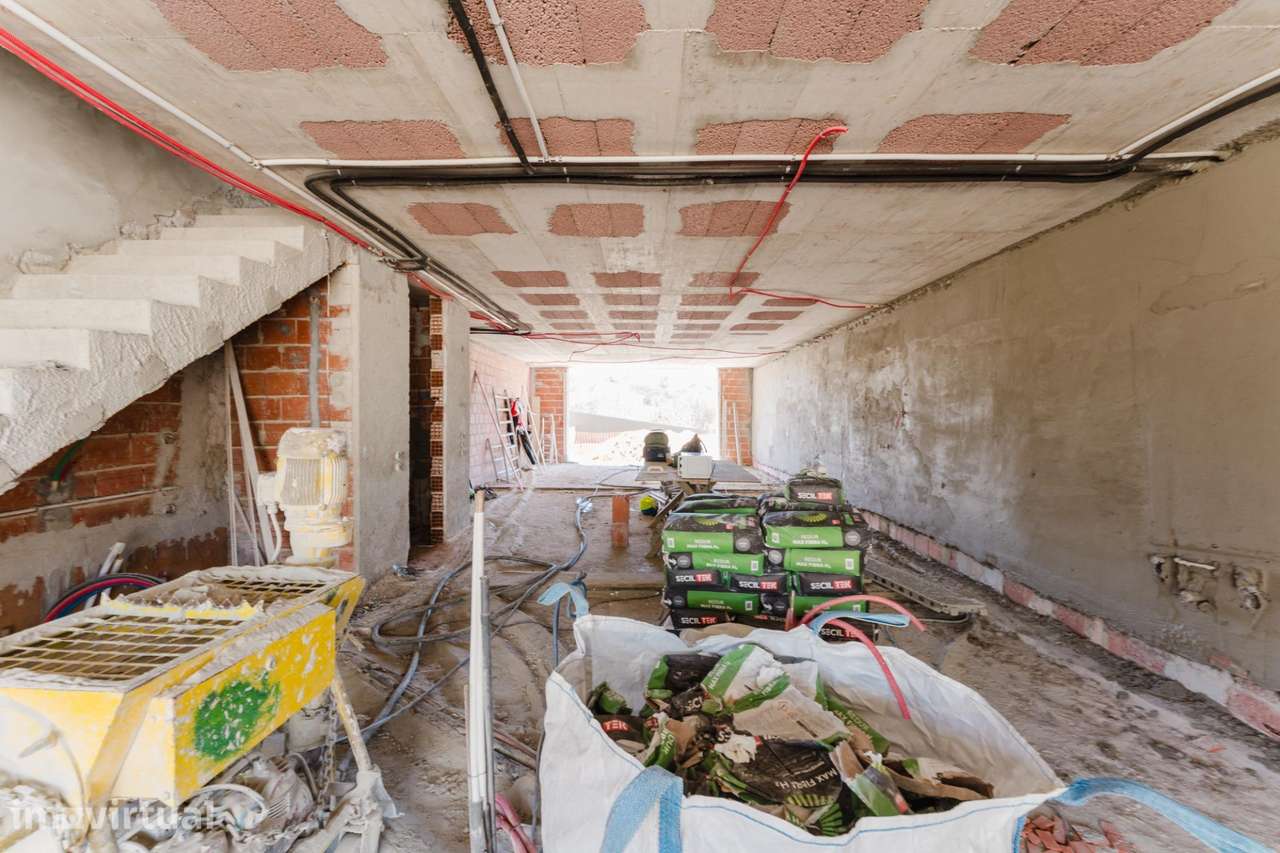 Moradia T3 com piscina privativa e jardim — WhiteVillas, Estoril - Grande imagem: 2/15