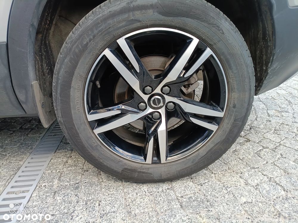 Volvo XC 40 B5 B AWD Momentum Pro - 5