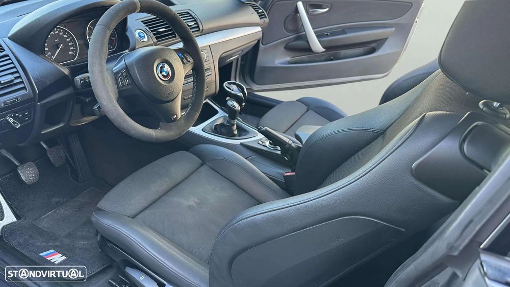 BMW 123 d Limited Edition Lifestyle c/ M Sport Pack - 17