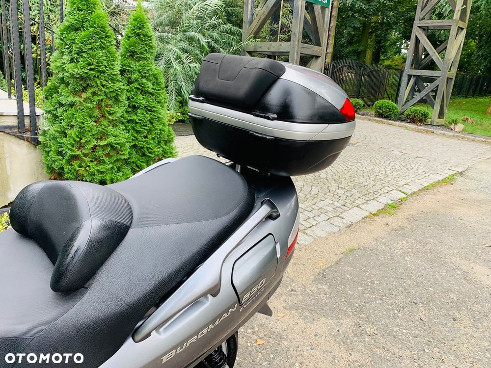 Suzuki Burgman - 12