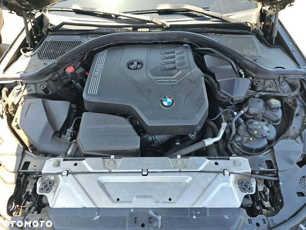 BMW Seria 3 330i M Sport - 11