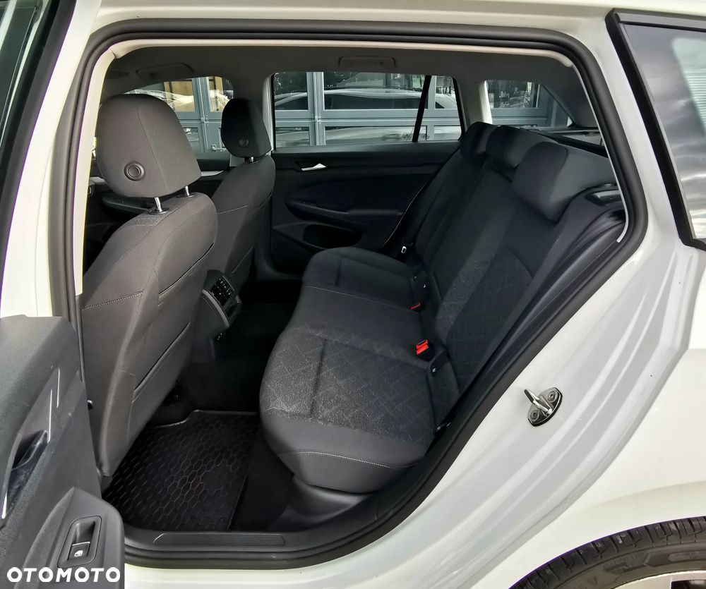 Volkswagen Golf - 6
