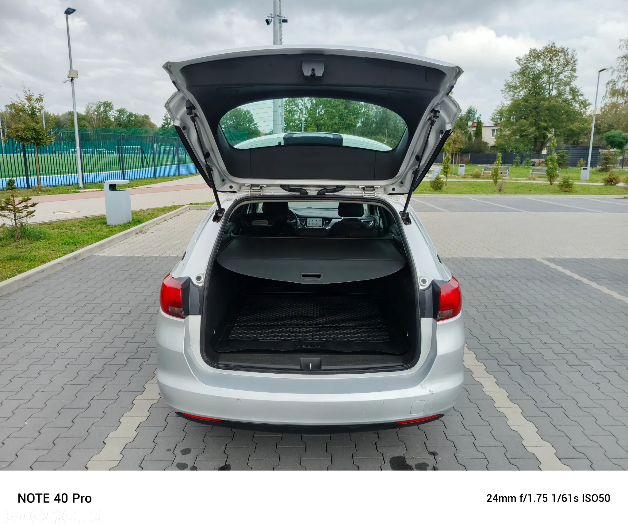 Opel Astra 1.6 D (CDTI) Sports Tourer Dynamic - 4