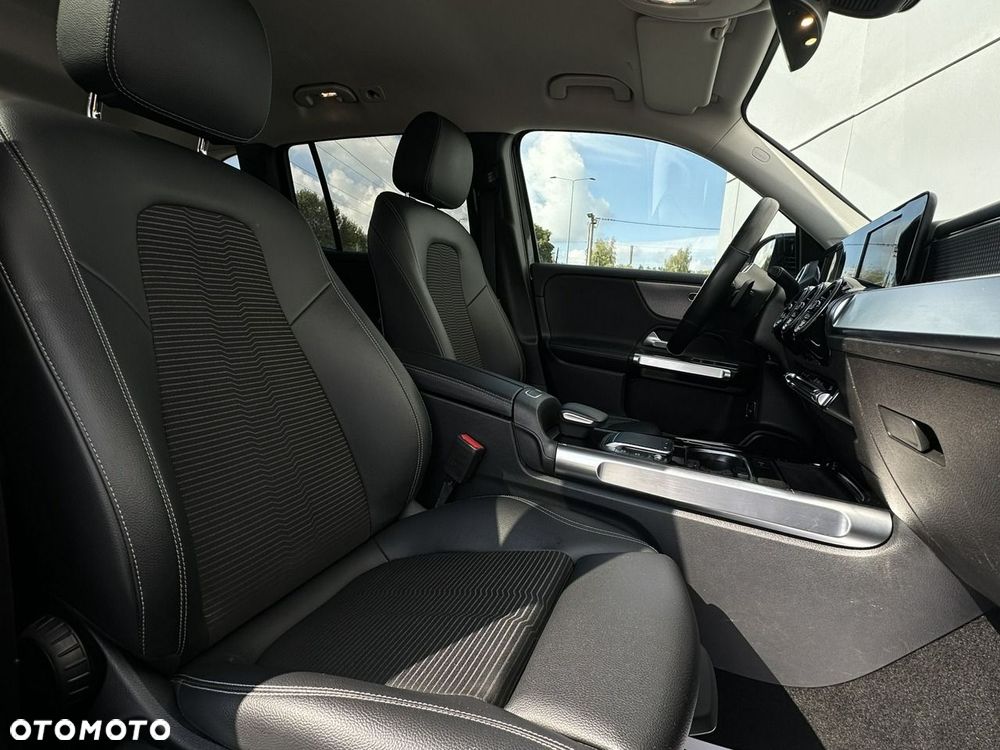 Mercedes-Benz GLB 200 d 4Matic 8G-DCT Progressive - 19