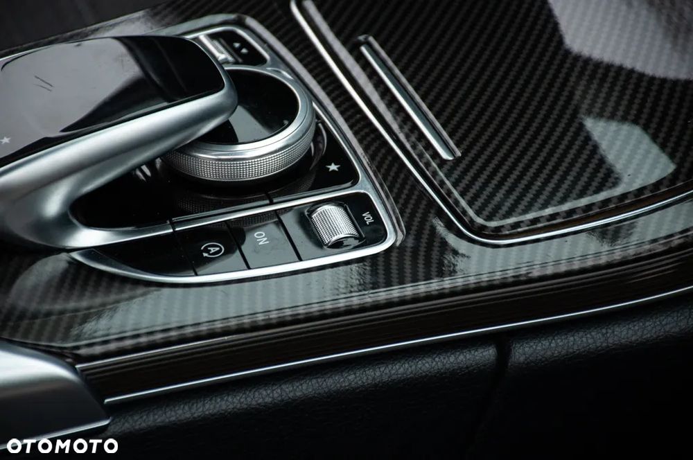 Mercedes-Benz Klasa C 200 7G-TRONIC AMG Line - 11