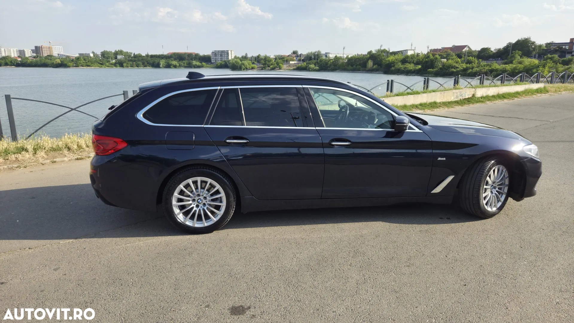 BMW Seria 5 525d Touring Aut. Sport Line - 7
