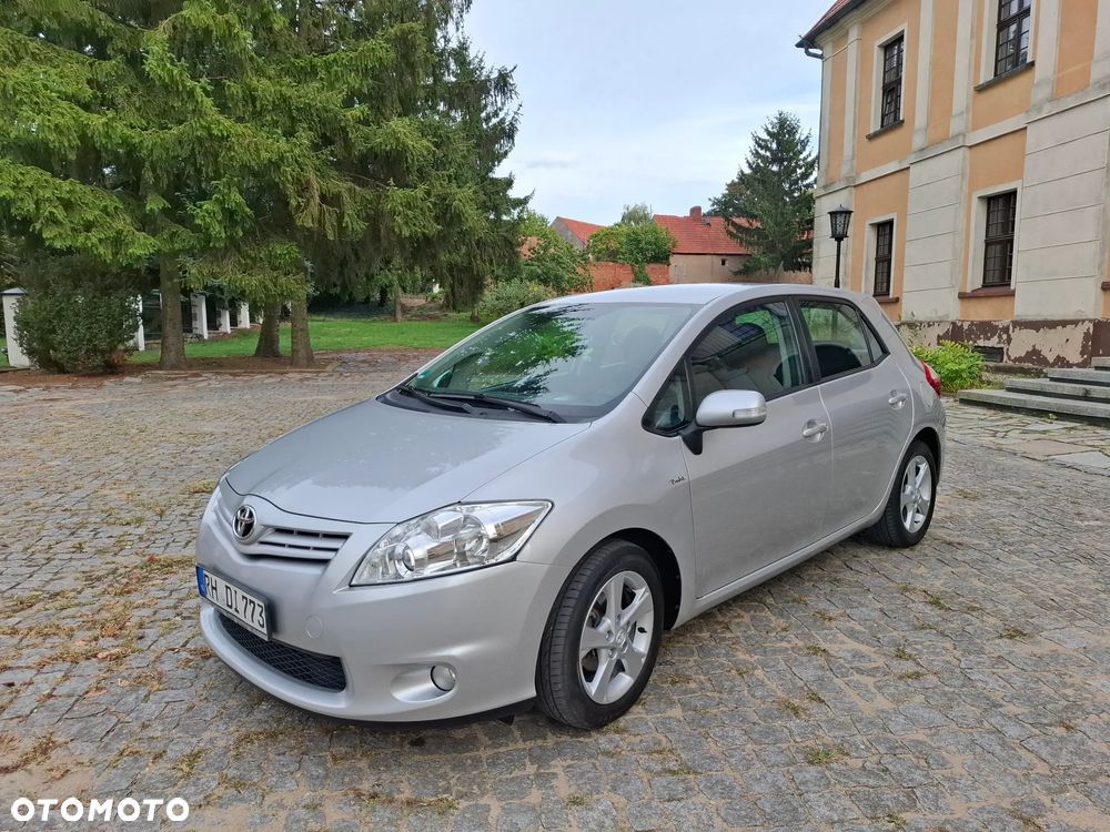 Toyota Auris 1.6 Life+ - 9