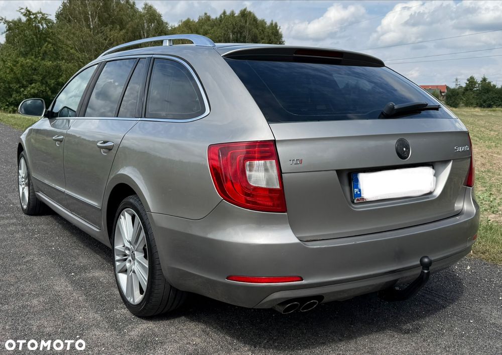 Skoda Superb 2.0 TDI Business - 3