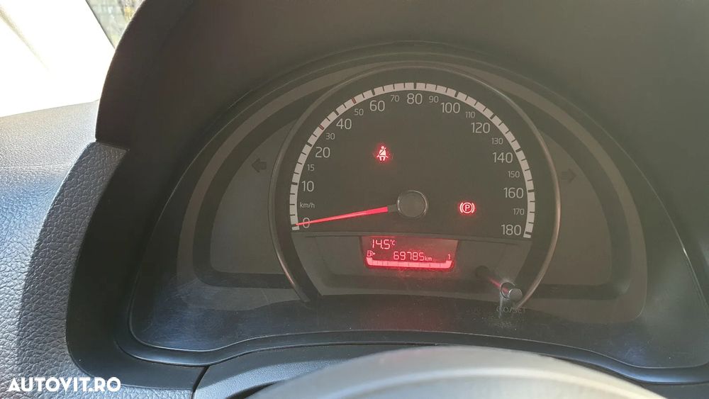 Volkswagen up! 1.0 Take - 5