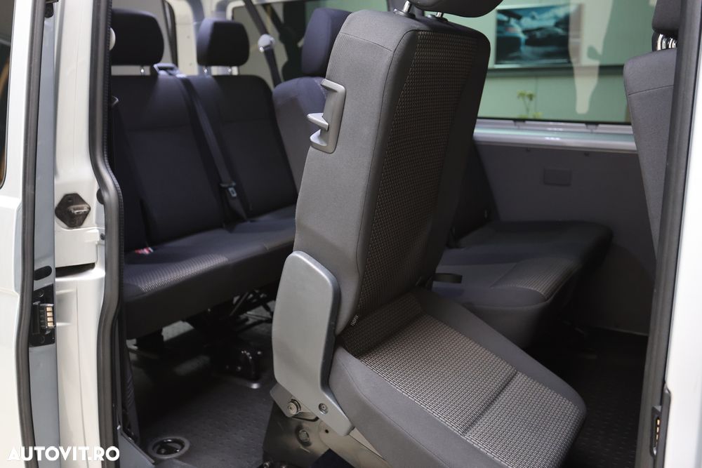 Volkswagen Caravelle T6.1 2.0 TDI 110 kW KR Comfortline - 20