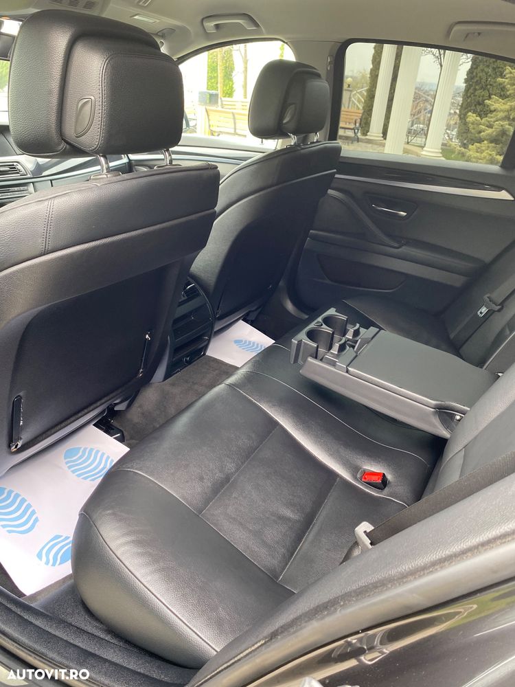 BMW Seria 5 520d Aut. Luxury Line - 10