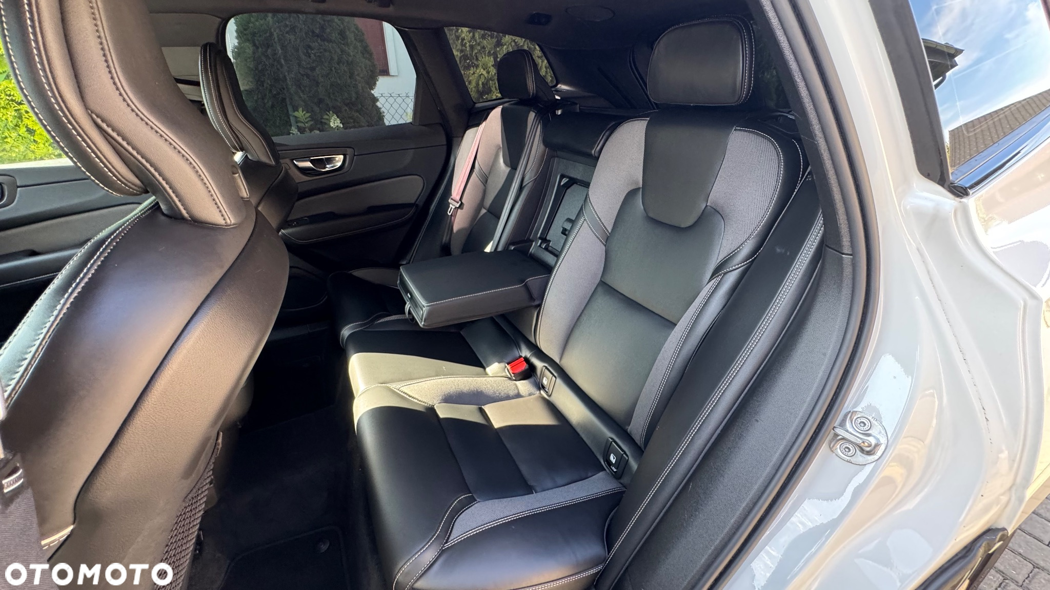Volvo XC 60 B4 D Geartronic RDesign - 27