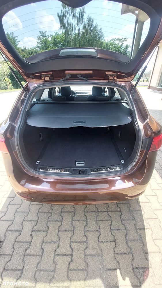 Toyota Avensis 2.0 D-4D Prestige - 10