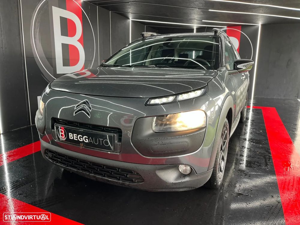 Citroën C4 Cactus 1.6 BlueHDi Shine ETG6 - 17