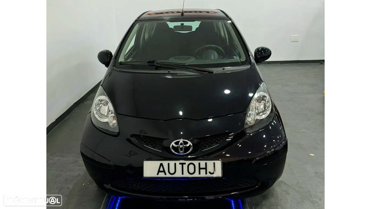 Toyota Aygo 1.0 - 2