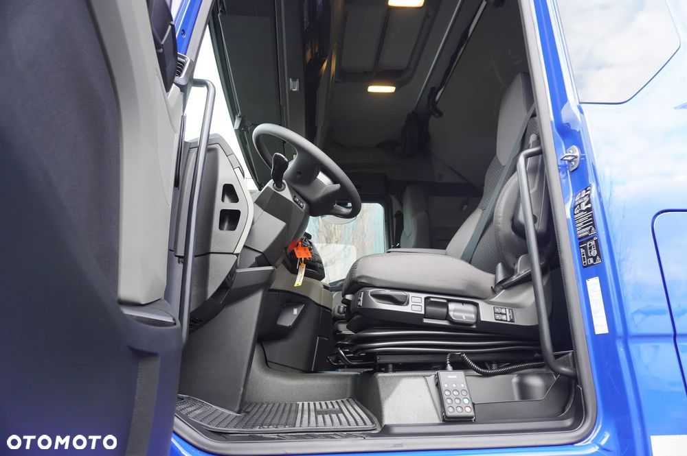 MAN TGX 26.400 / IGLOOCAR / Carrier Supra 1250 - 17