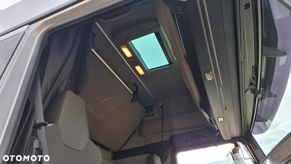 MAN TGX 18.510 / RETARDER / LOW DECK / MEGA / KLIMA POSTOJOWA / NA GWARANCJI 2027 - 25