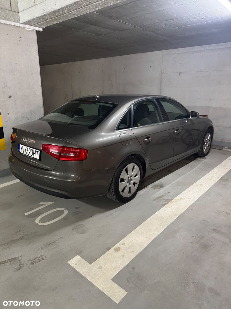 Audi A4 Limousine - 7