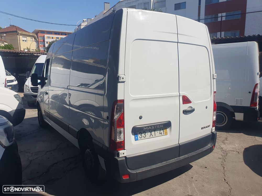 Renault Master 2.3 dCi L2H2 - 4