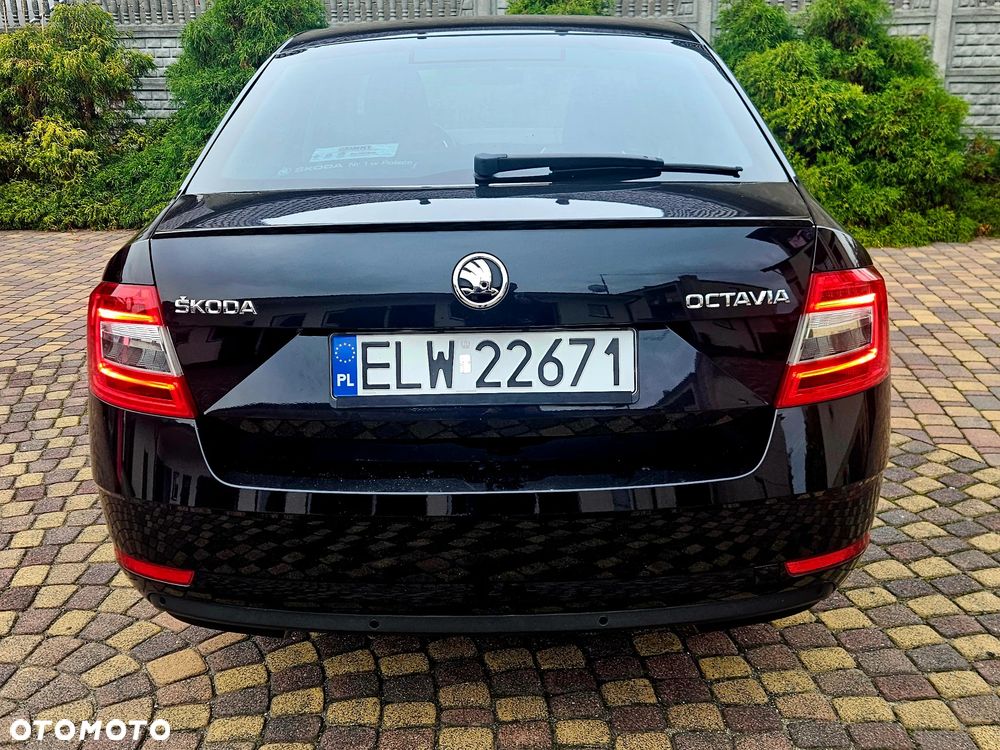 Skoda Octavia 1.5 TSI ACT Sportline - 9