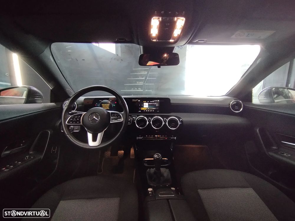 Mercedes-Benz CLA 180 d Shooting Brake Style — fotografia 18