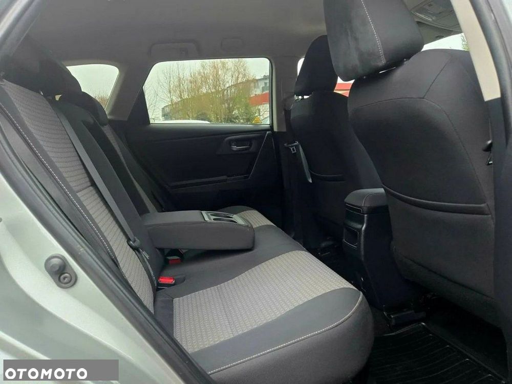 Toyota Auris 1.8 HSD Prestige - 20