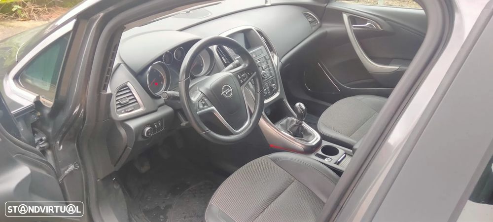 Opel Astra 1.7 CDTI DPF Cosmo - 5