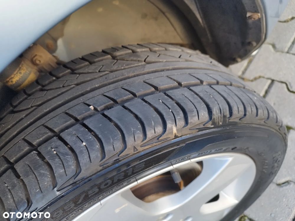 Mazda 2 1.4l Active - 32