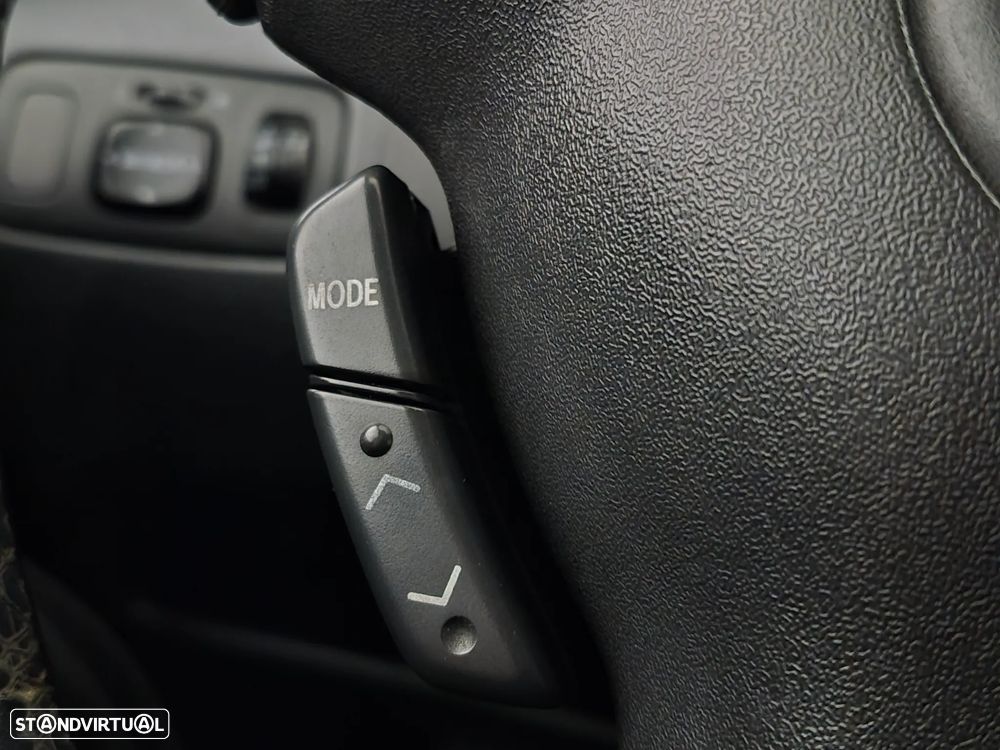 Toyota Yaris 1.0 Sol MMT AC - 12