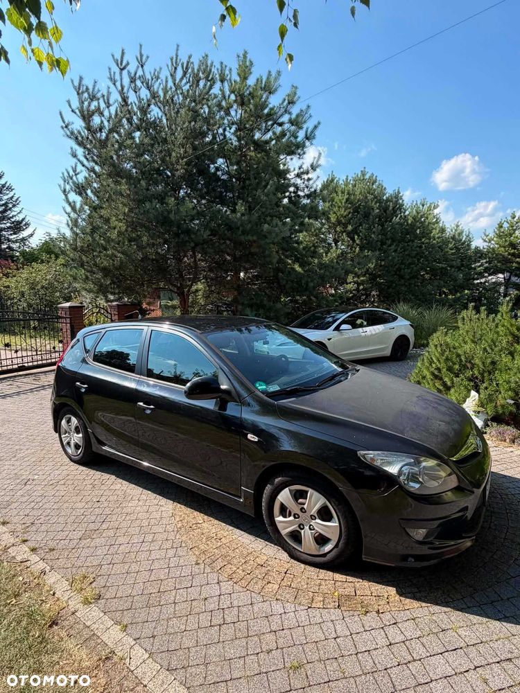 Hyundai I30 2010 photo 2