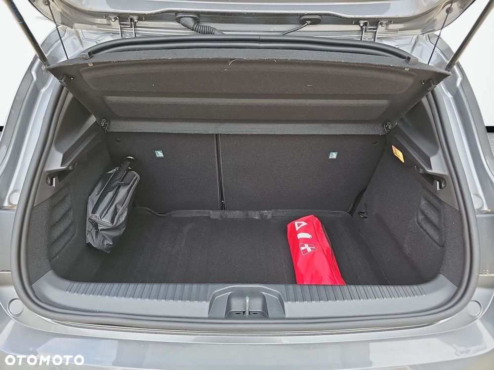 Renault Clio - 24