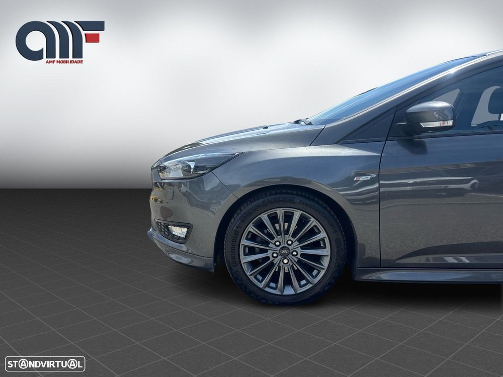 Ford Focus 1.5 TDCi ECOBlue ST-Line - 10