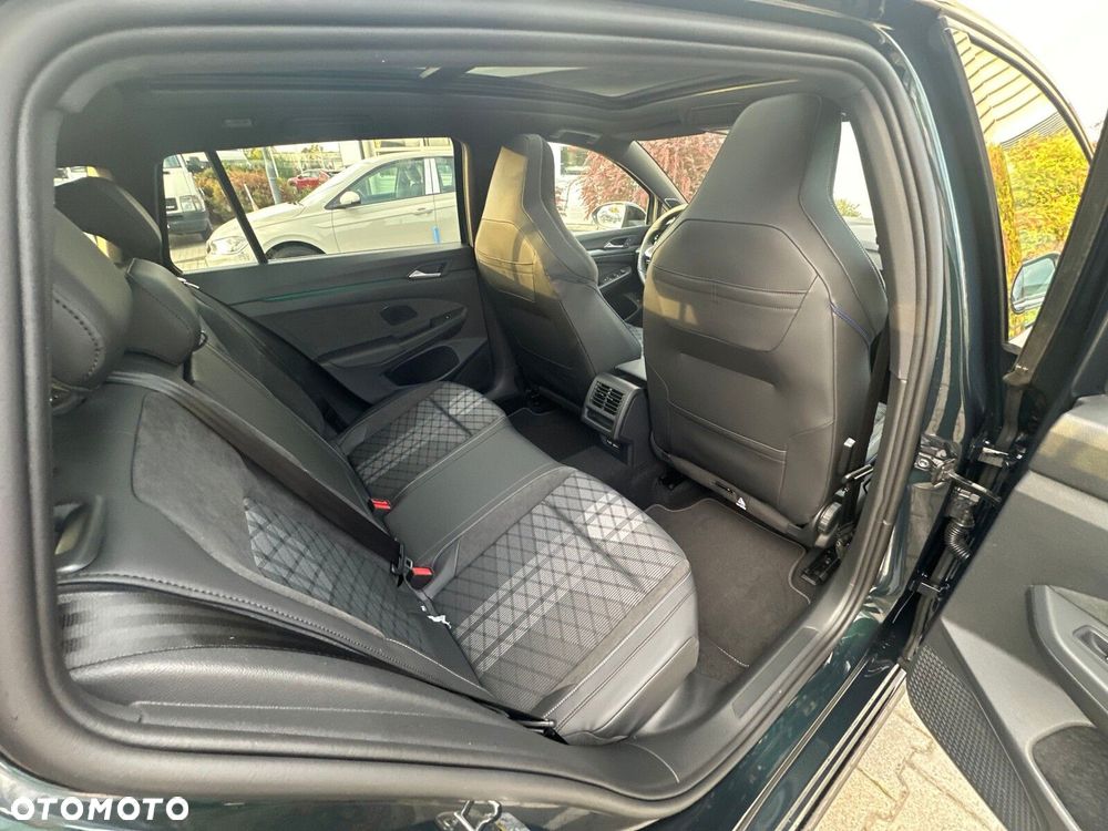 Volkswagen Golf Variant 2.0 TDI R-Line Plus DSG - 26