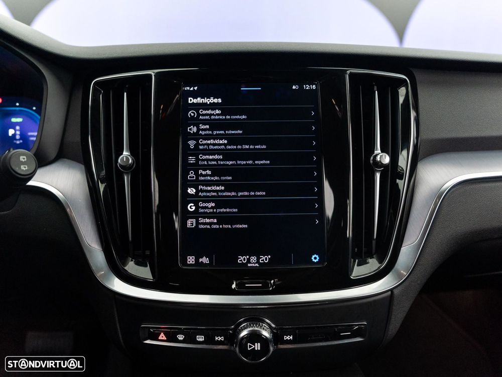 Volvo V60 2.0 T6 AWD TE Essential - 32