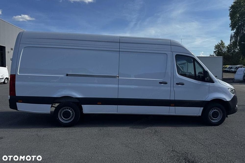 Mercedes-Benz Sprinter 317 CDI Długi PRO AUT 1.9 170KM - 7