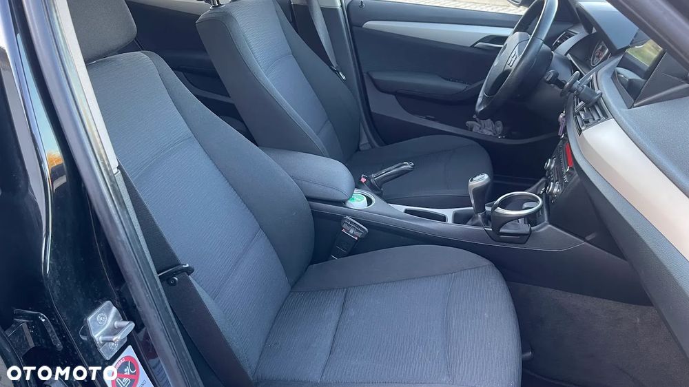 BMW X1 xDrive18d - 14