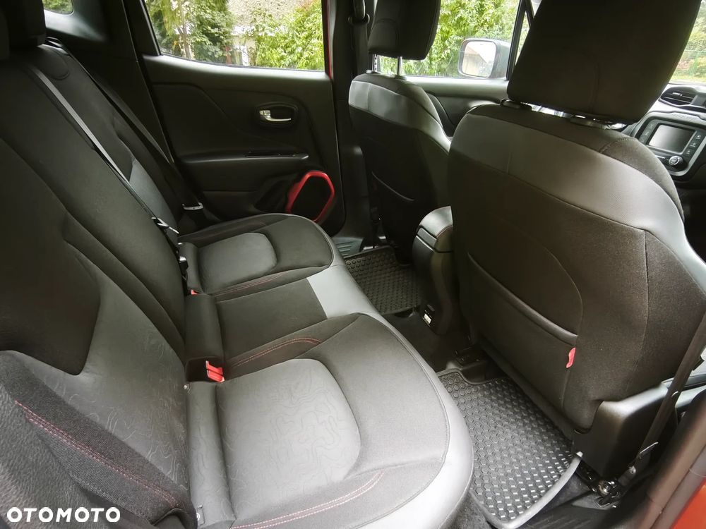 Jeep Renegade - 17