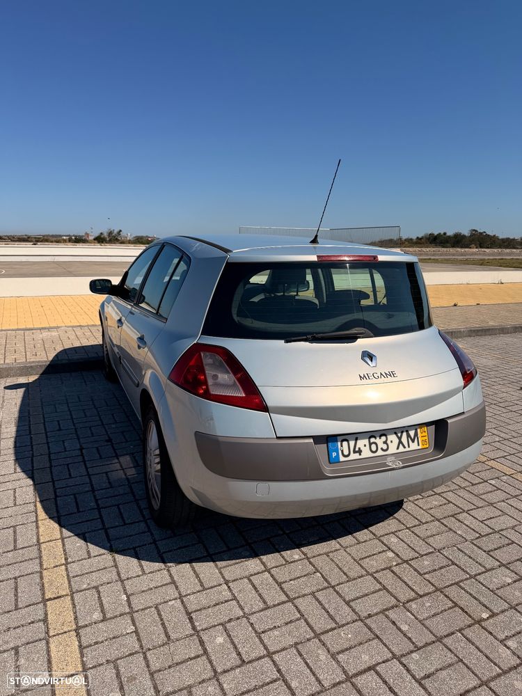 Renault Mégane 1.5 dCi Dynamique - 3